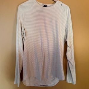 Men’s Lululemon long sleeve shirt